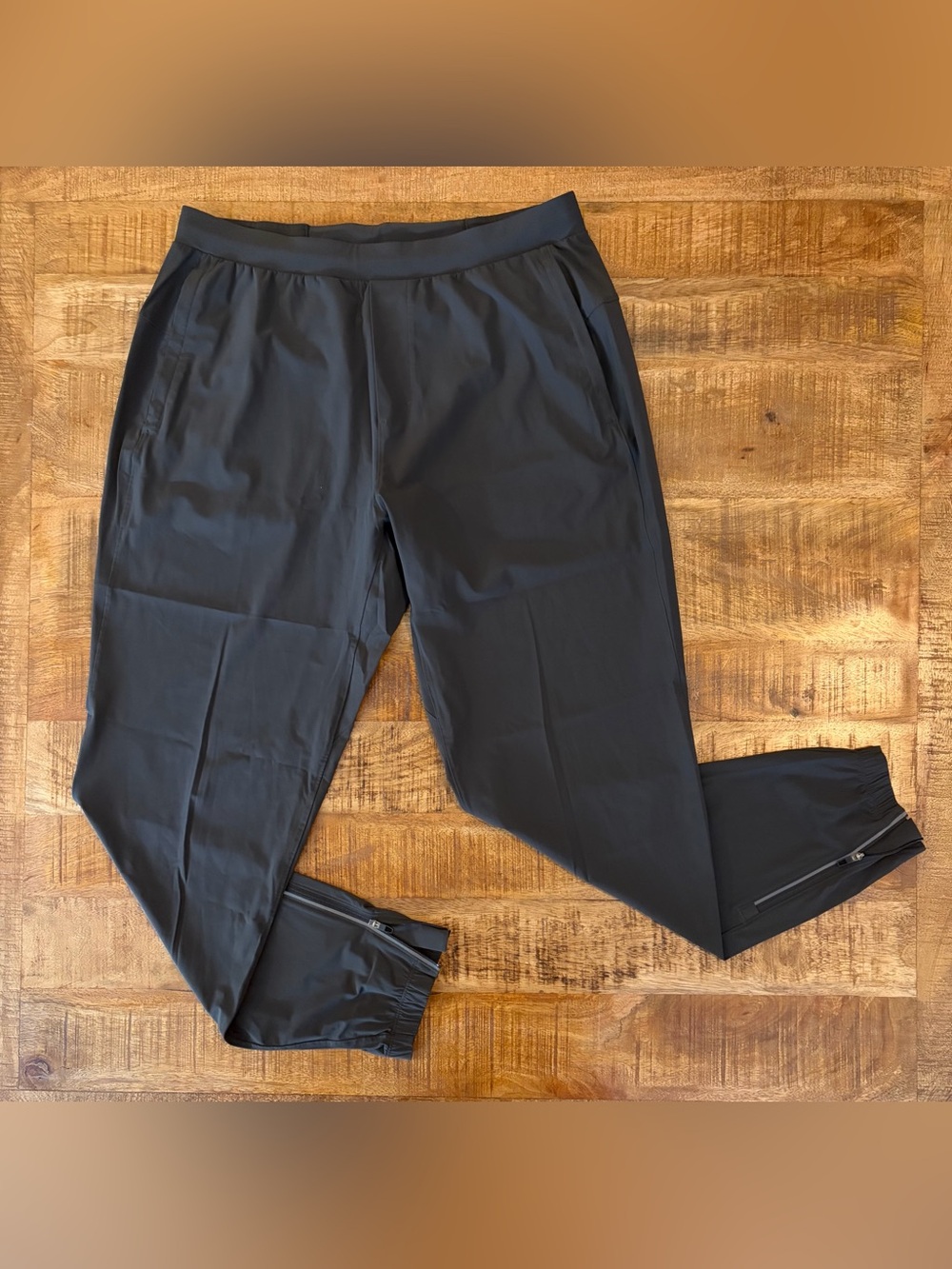 Lululemon Surge Joggers 29”
